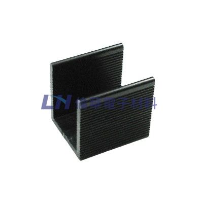 U型散熱片黑色(大)中孔 25mmx21mmx24mm(10入/包)