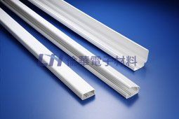 0113 KSS 一體式絕緣配線槽 One Piece Wiring Duct